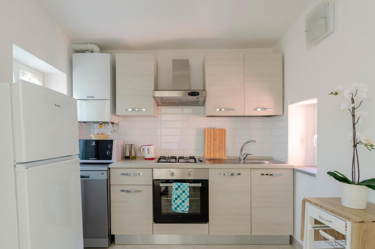 Alla Casa Rosa, Peaceful Apartment Surrounded By Greenery With Free Parking, Wifi & Air Conditioning Rapallo Exteriör bild
