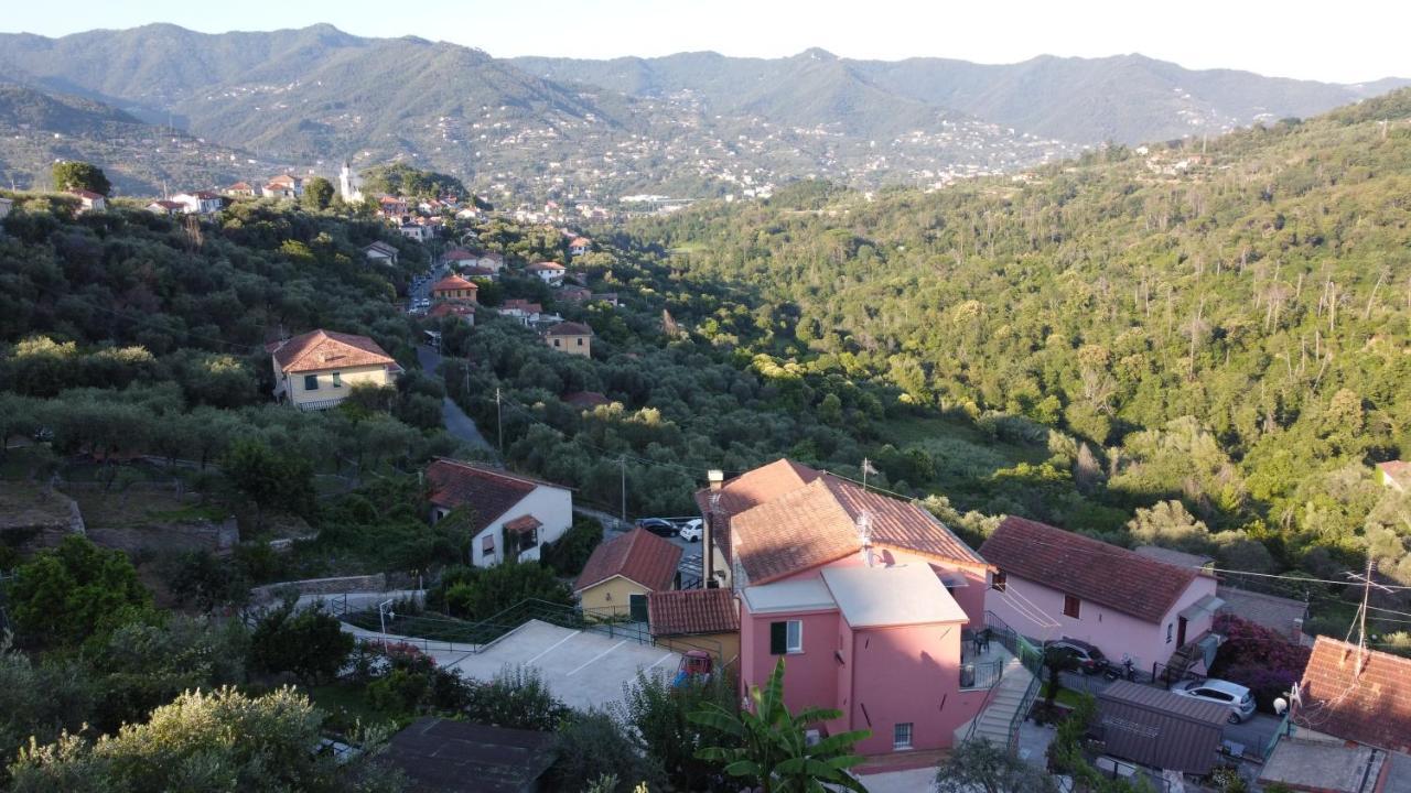 Alla Casa Rosa, Peaceful Apartment Surrounded By Greenery With Free Parking, Wifi & Air Conditioning Rapallo Exteriör bild