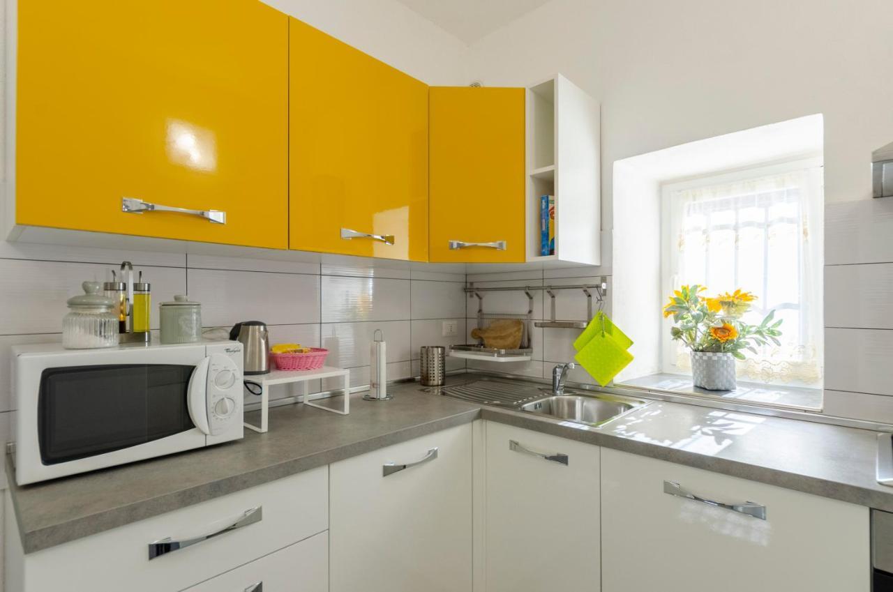 Alla Casa Rosa, Peaceful Apartment Surrounded By Greenery With Free Parking, Wifi & Air Conditioning Rapallo Exteriör bild