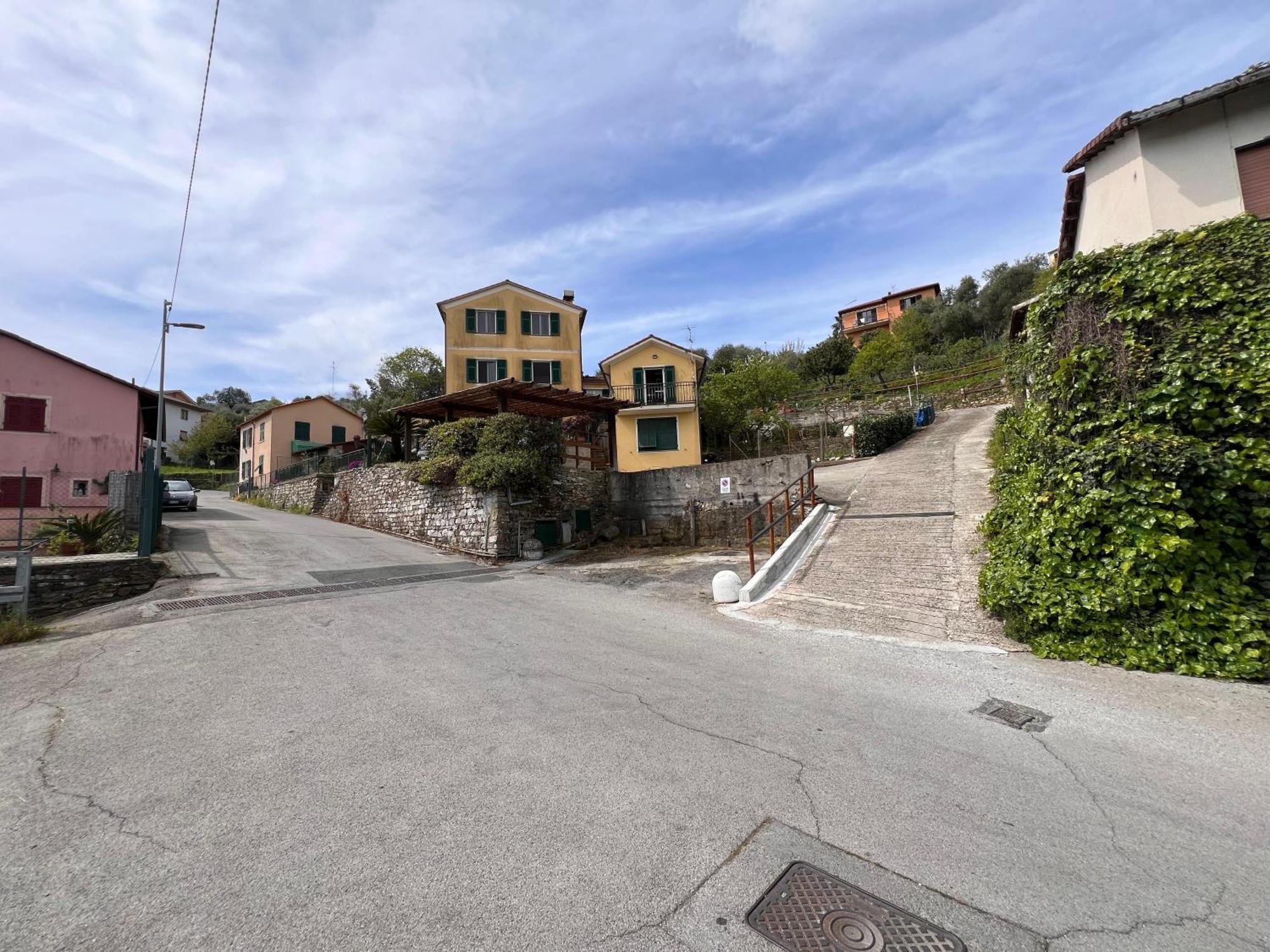 Alla Casa Rosa, Peaceful Apartment Surrounded By Greenery With Free Parking, Wifi & Air Conditioning Rapallo Exteriör bild