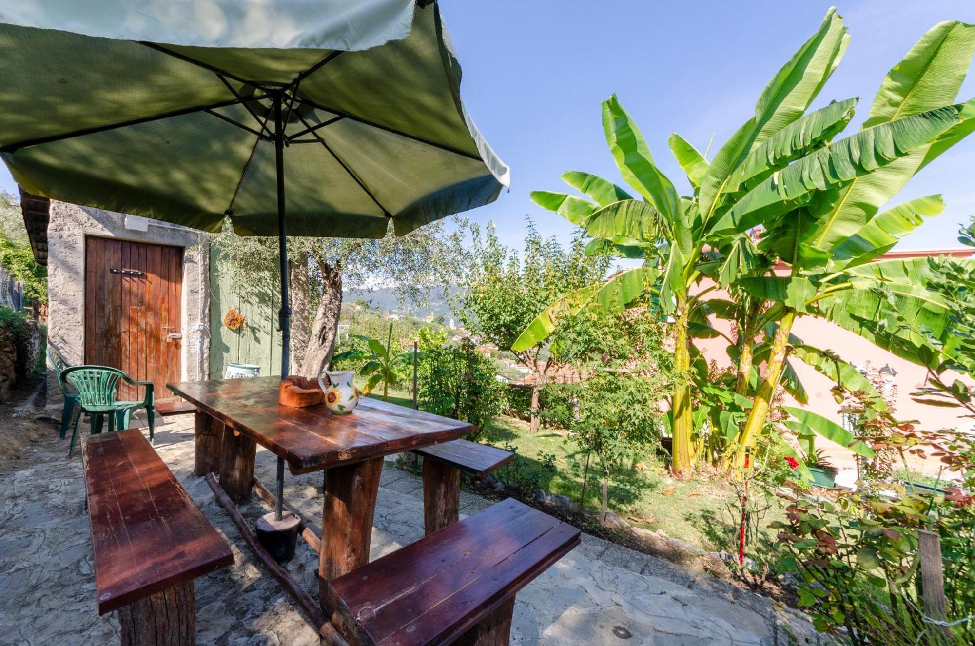 Alla Casa Rosa, Peaceful Apartment Surrounded By Greenery With Free Parking, Wifi & Air Conditioning Rapallo Exteriör bild